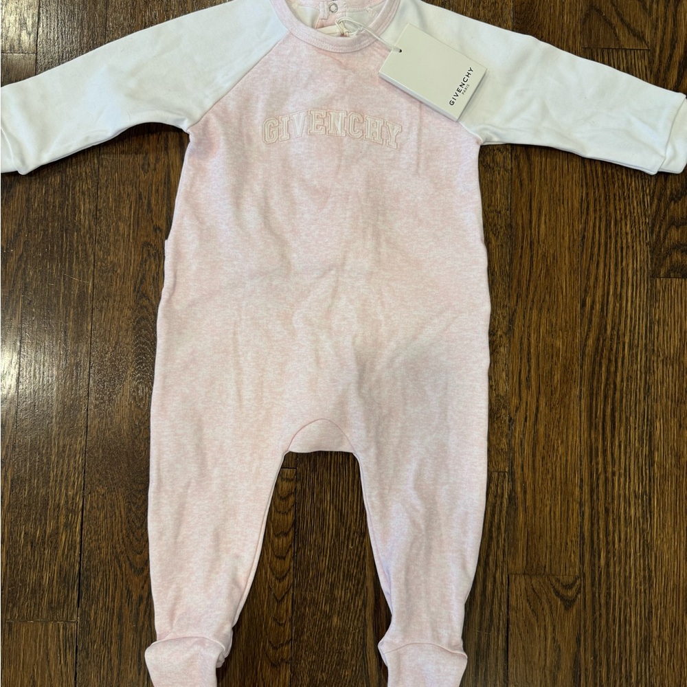 NWT NEW Givenchy baby Pink Logo Romper 6 months